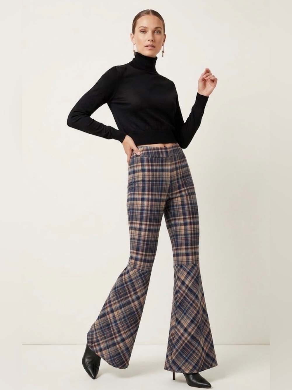 Samuel Dong Plaid Flare Pants Women's Size S Blue Multi Check Trouser Slacks